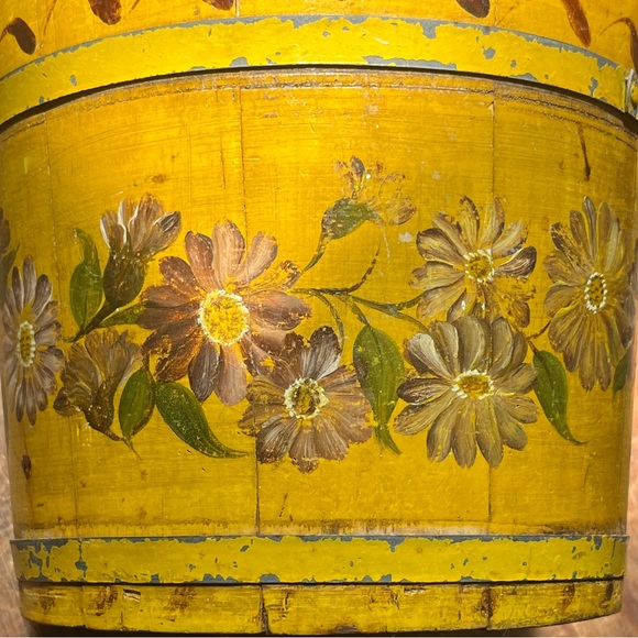 SOLD Folk Art Hand Painted Wooden Bucket Antique Sap Bucket Primitive Shaker Box - Picture 5 of 10